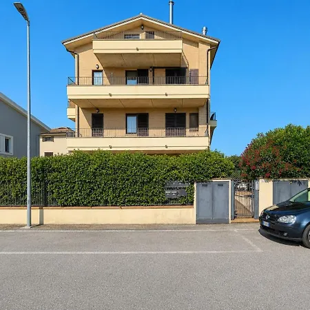 Apartamento -giardino E Terrazza- 5 Posti, Wifi, Garage *